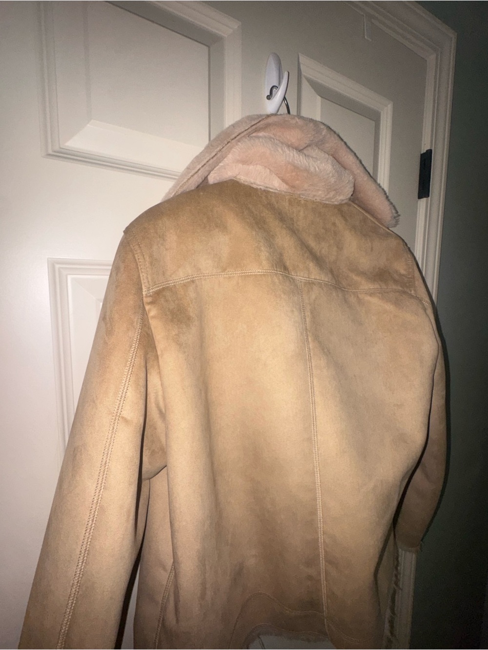 ✨🤍 H&M Divided Faux Shearling Moto Jacket Beige Tan Sherpa Coat Size Medium 🤍✨ - Picture 9 of 12